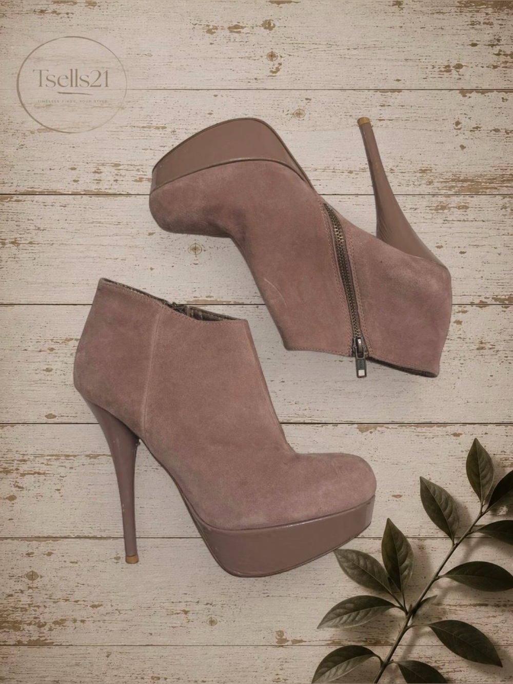 Steve Madden Chelseey Suede Platform Ankle Booties - Size 9